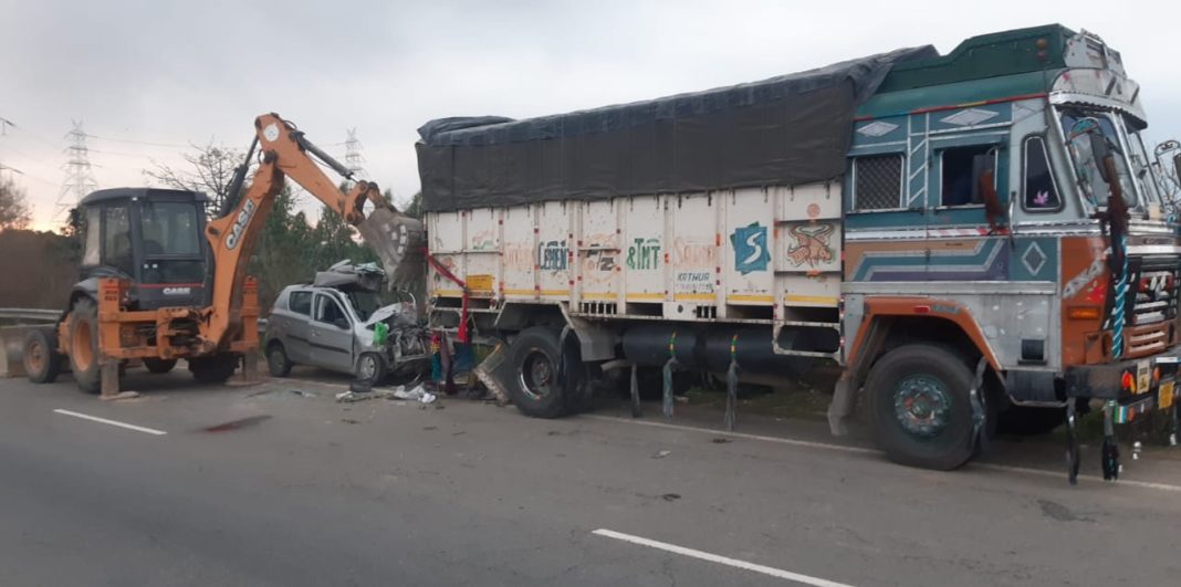 Five of a family die in an accident at Samba 