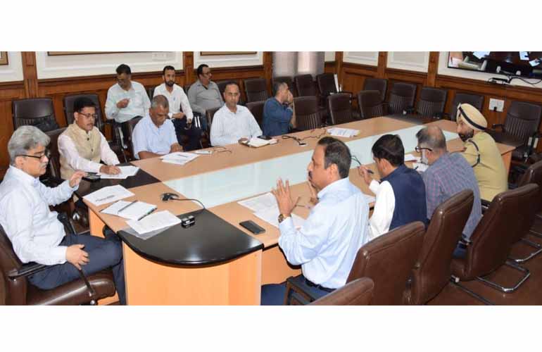 CS reviews implementation of new criminal laws in J&K