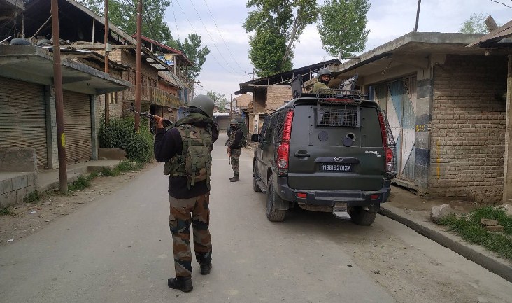 Three terrorists associates arrested in Jammu and Kashmir's Bandipora