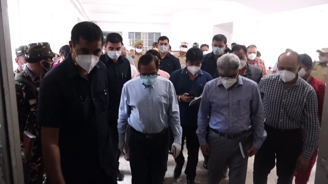 Central Team review COVID-19 Control measures in 6 districts; Advisor visits GMC Jammu