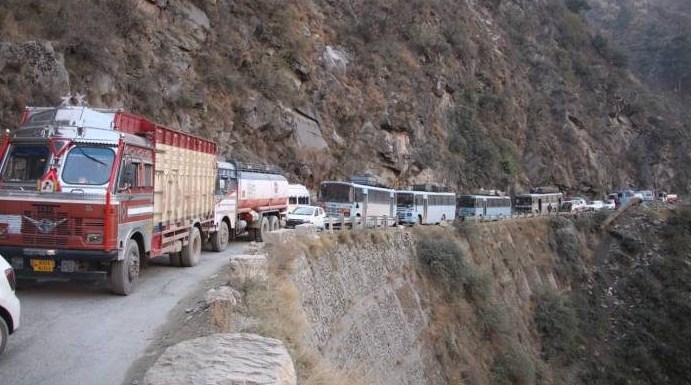 Jammu-Srinagar highway to remain shut today for weekly repair work