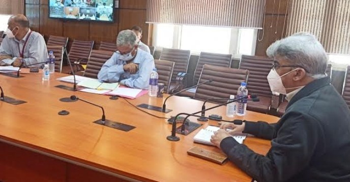 Ensure constant monitoring of home isolation patients: Atal Dullo to DCs