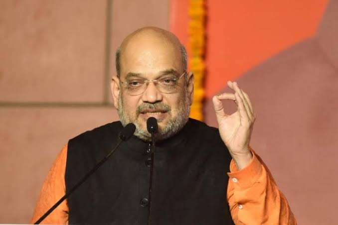 Migrants want to go home, Bengal not allowing trains to reach: Amit Shah to Mamata Banerjee