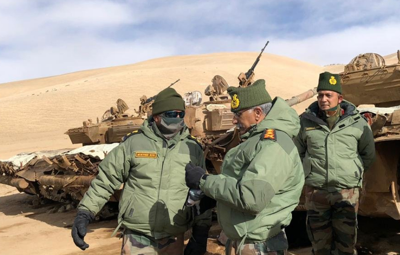 Army chief General Naravane visits forward areas, reviews situation along LAC