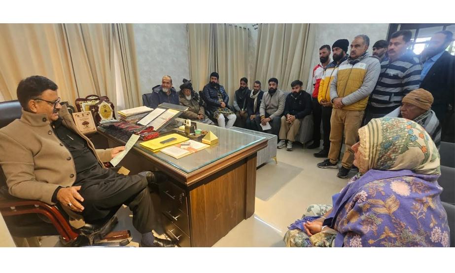 Delegations call on Javed Rana; asks for time bound resolution of public grievances