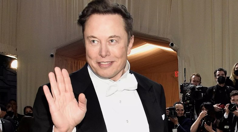 Elon Musk announces how new Twitter plan will stop people from voting in polls