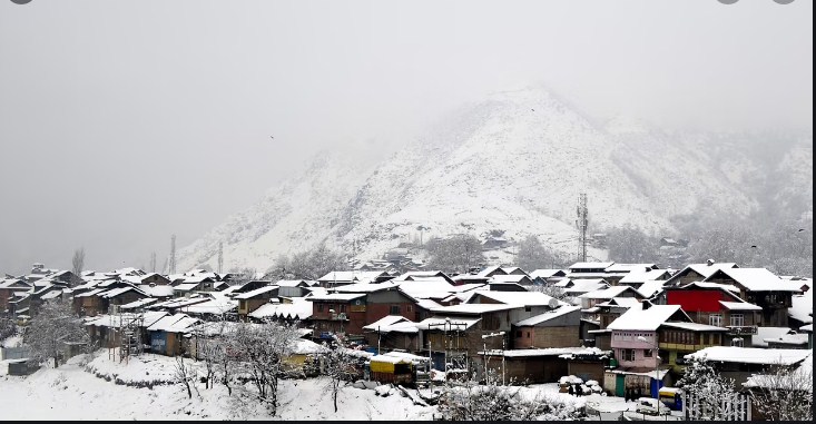 Fresh snowfall in Kashmir and Ladakh, more to follow