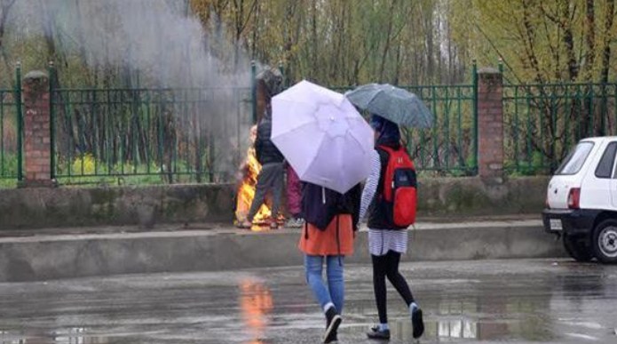 Thunderstorm With Rain Forecast at Scattered Places In Jammu, Kashmir
