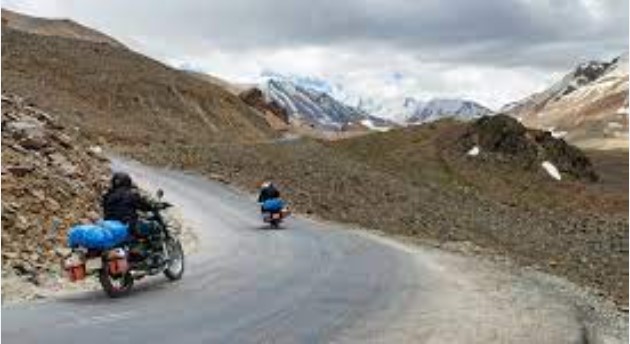 Mughal road closed due to inclement weather
