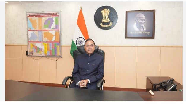Ex-bureaucrat Arun Goel assumes charge as new election commissioner