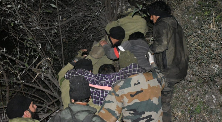    Army Rescue Precious Lives Near Nachlana, Ramban