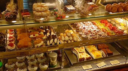 J&K Government opens Bakery and Dry fruit shops for Ramzan