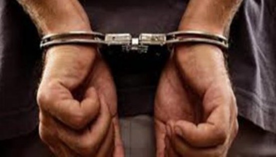 Police arrest three for allegedly pasting militant posters, banners in Pampore