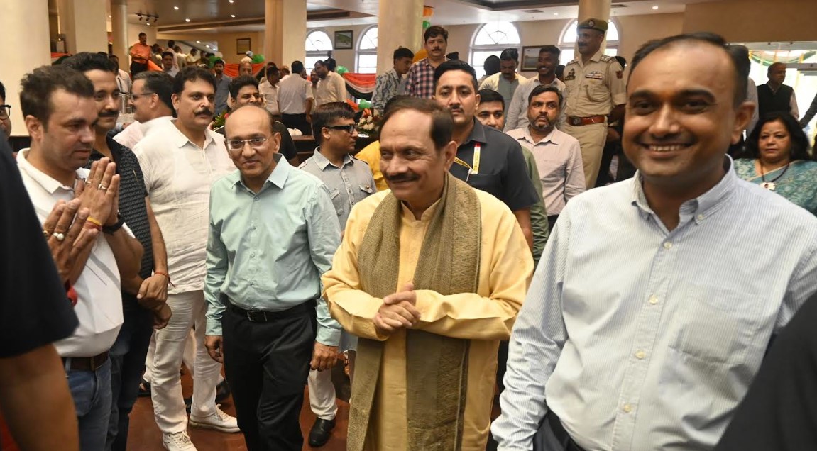 Advisor Bhatnagar hosts ‘At Home’ reception in Jammu