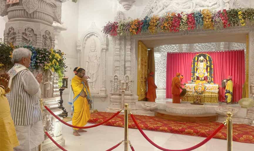 LG Sinha visits Ayodhya, has Darshan at Lord Shri Ram Temple and Shri Hanuman Garhi