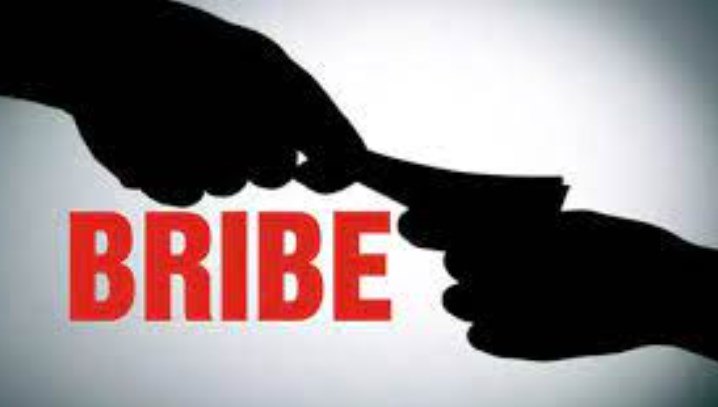 Health ministry bureaucrat arrested for accepting Rs 1.5 lakh bribe