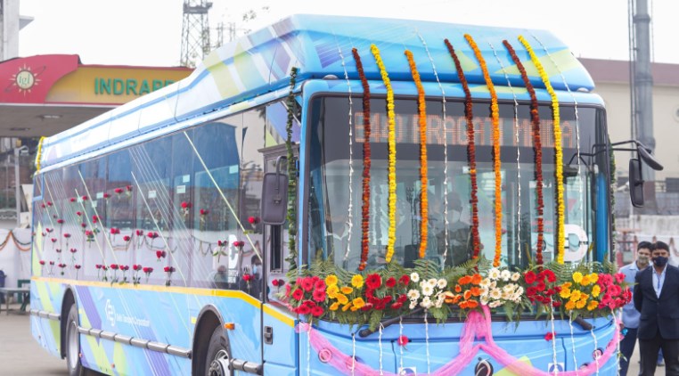 Delhi CM Arvind Kejriwal flags off 150 electric buses; free travel for 3 days