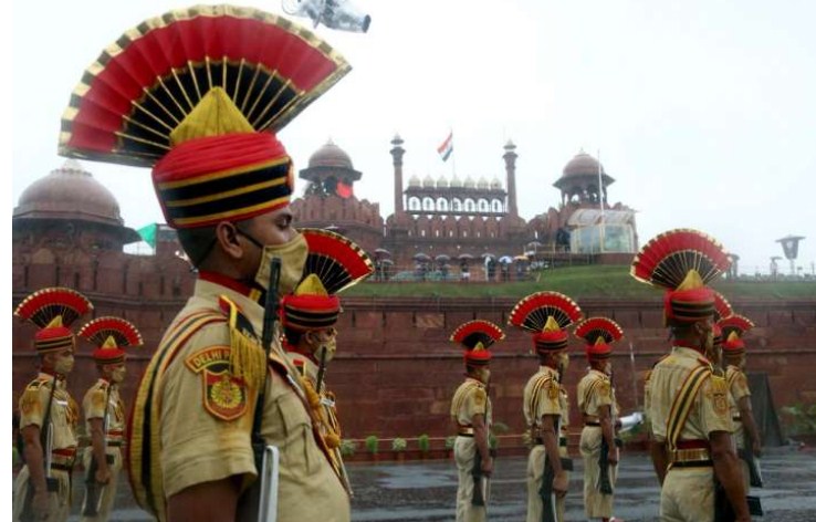 2,000 snipers, NSG commandos, multi-layered vigil in place for Independence Day celebrations at Red Fort