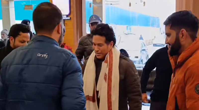After bat factory, Tendulkar visits saffron firm in Pampore