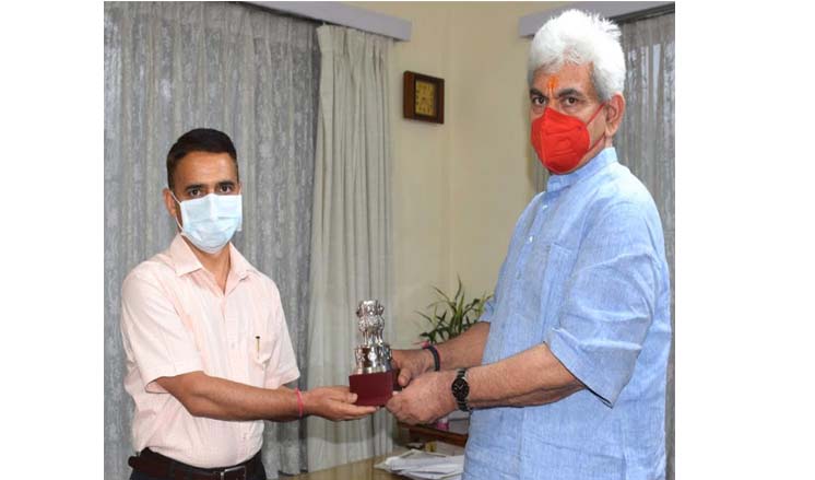 Raj Bhavan bids farewell to its Special Secretary