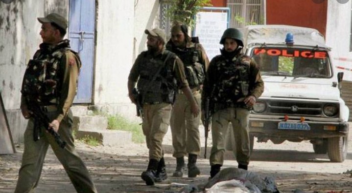 Hizbul Mujahideen terror module busted in Jammu and Kashmir's Budgam, 3 terror associates arrested
