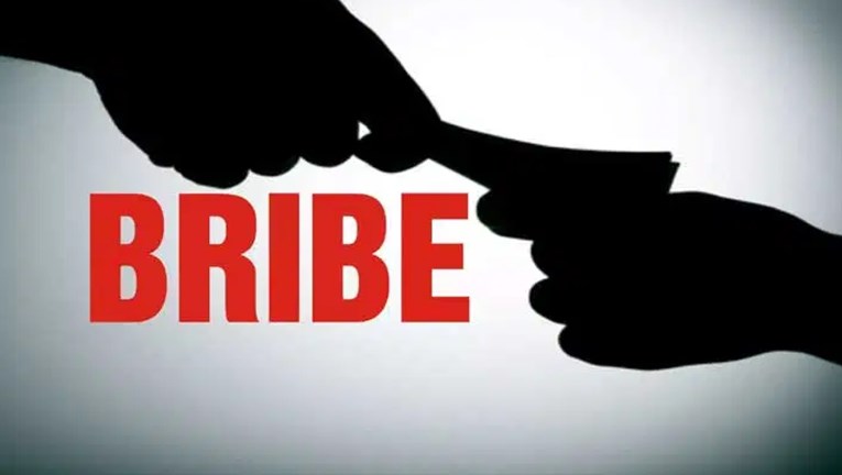 CBI arrests Girdawar while demanding and accepting bribe in Jammu