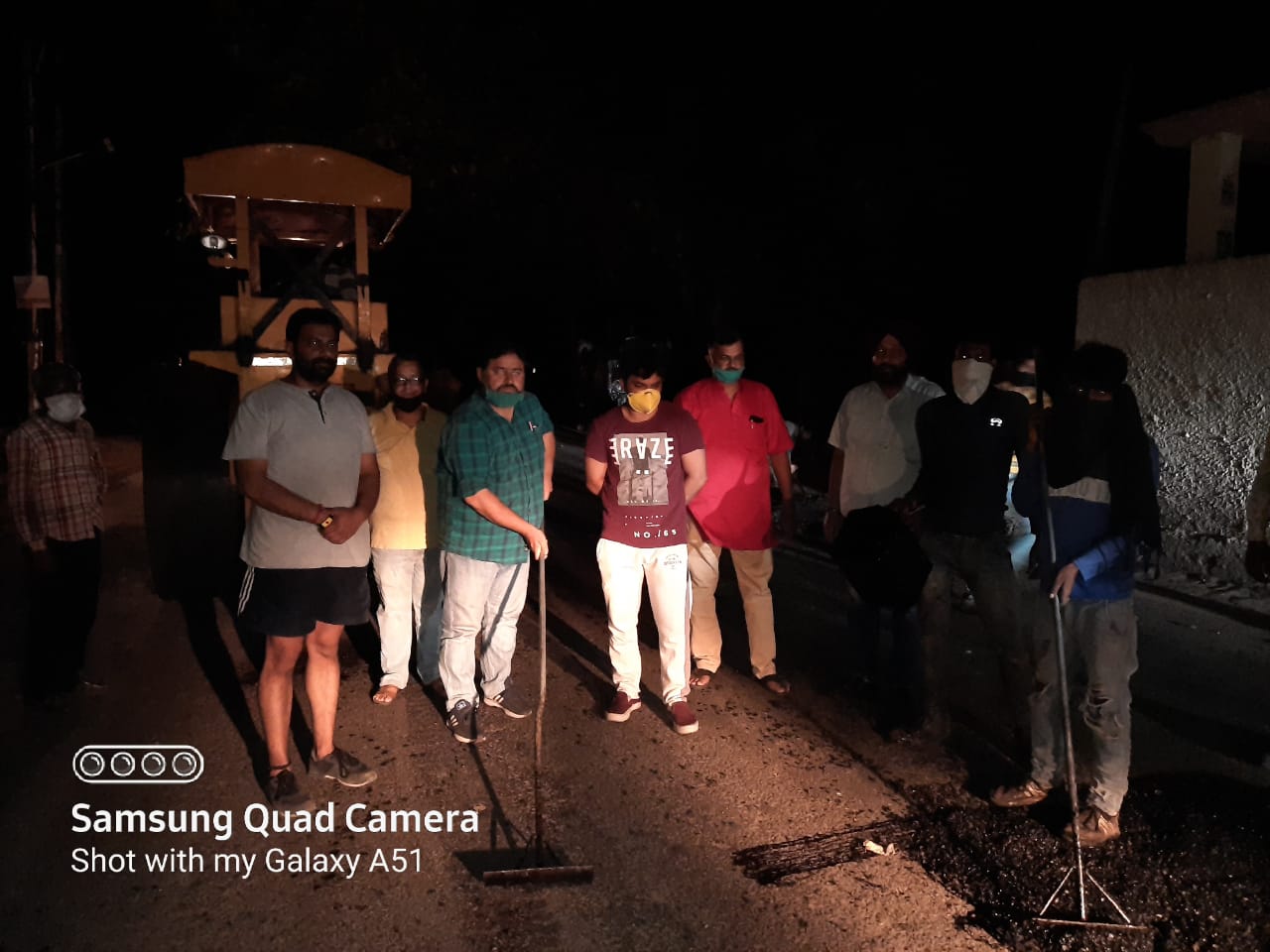 BJP leaders start Blacktopping works of Talab Tillo road