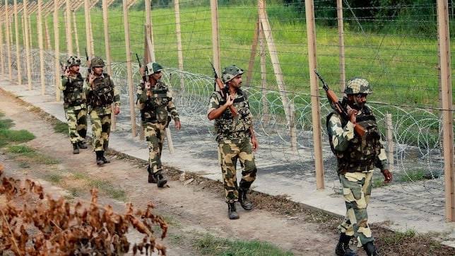 BSF foils Pakistan attempt to smuggle drugs, arms, ammo into Jammu