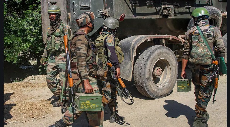 Militant hideout busted in Harwan, arms and ammunition recovered