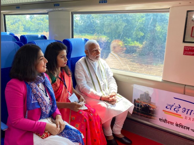PM in Gujarat: Modi flags off 'Vande Bharat Express' at Gandhinagar station