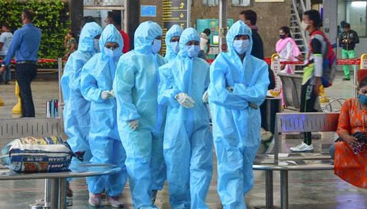 Cabinet secretary to hold review meeting with 8 states, UTs with rising Covid-19 cases