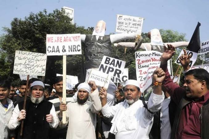 TMC leader opens fire at anti-CAA protesters in Bengal, 2 killed