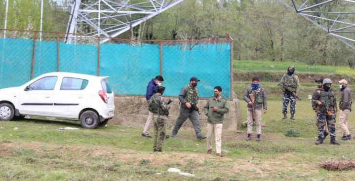 J&K Bank heist case solved, 3 LeT OGWs involved in robbery arrested: SSP Baramulla