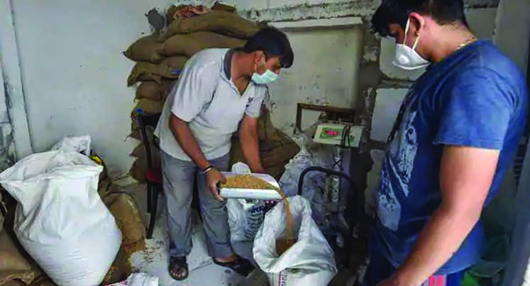 Govt distributes free ration worth Rs 84.9 crore in Kashmir during pandemic