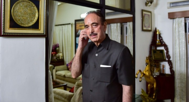 UP Congress leader demands Ghulam Nabi Azad's expulsion from party