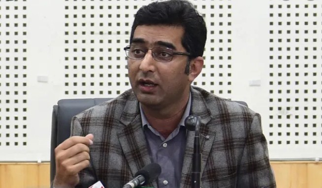 DC Srinagar orders closure of coaching centres reporting COVID19 cases