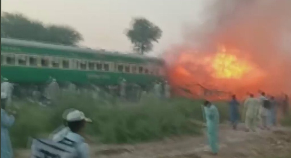 62 passengers dead, over 40 injured as train catches fire in Pakistan