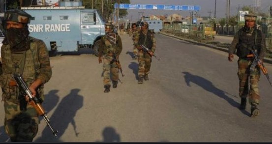 CRPF constable dies after hit by bullet in Srinagar