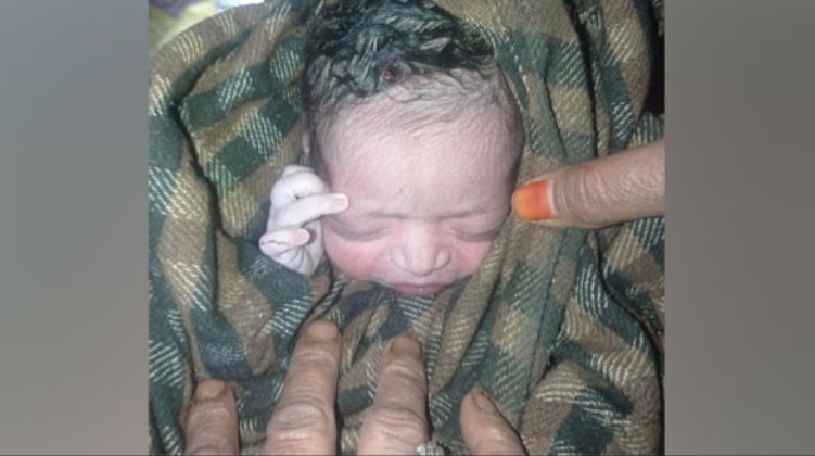 Baby Girl Born In Army Vehicle Amid Poor Visibility, Snow Conditions In J-K