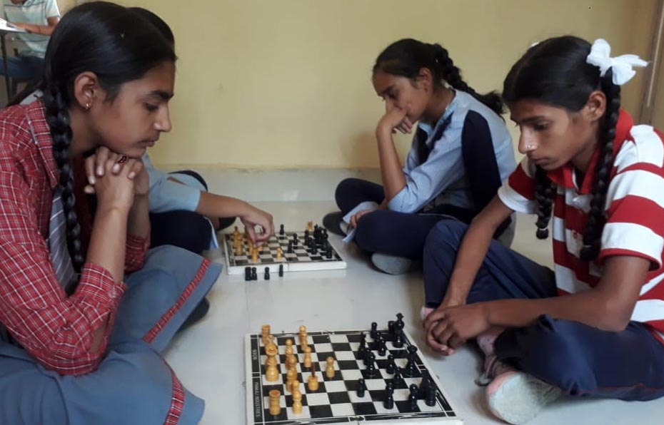 Atul claimed Boys while Senish wins Girls U-17 Chess championship in Samba