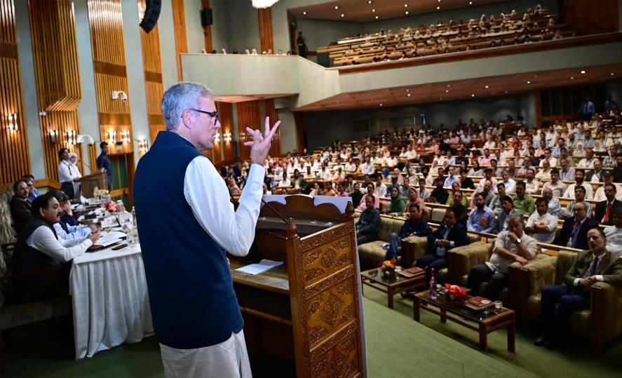 CM Omar Abdullah advocates holistic implementation of National Education Policy, Urges educators to empower learners