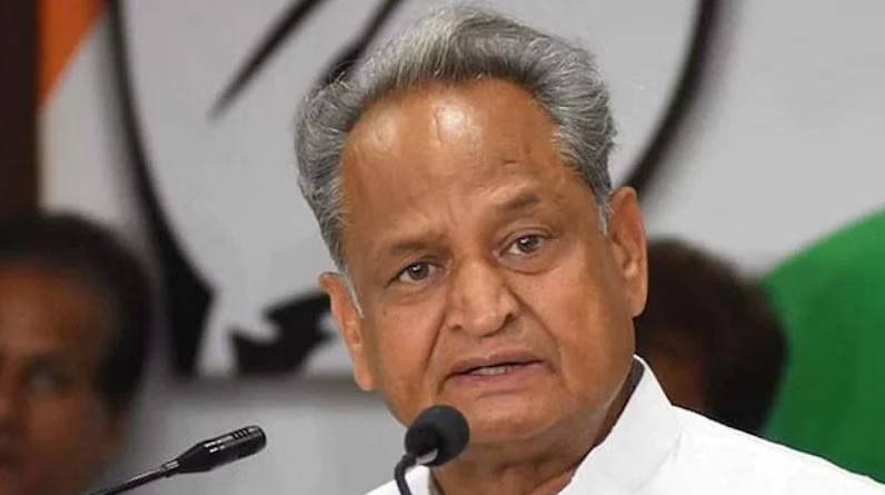 Gehlot condemns killing of bank employee in J&K’s Kulgam