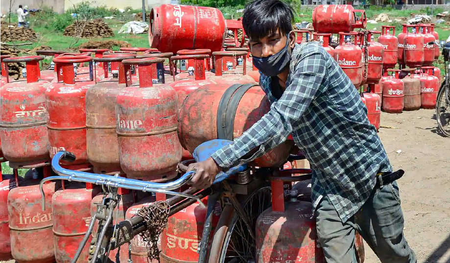 Cooking gas gets costlier by Rs 50 after domestic LPG cylinder price hike