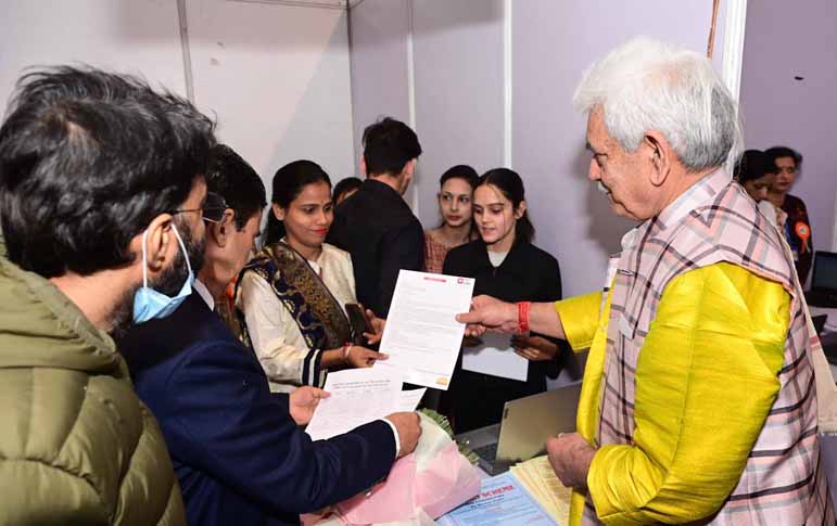Lt Governor inaugurates DIPR’s 'JK Youth Conclave 2024'