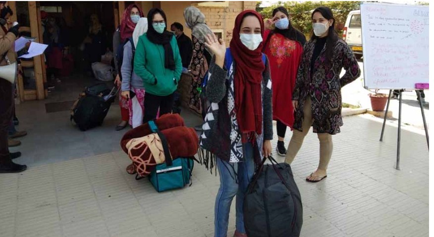 Coronavirus COVID-19: Thousands in Srinagar return home after completing 14-day quarantine period
