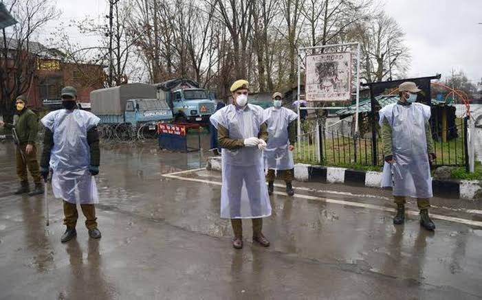 Total cases in J&K reach 300 ; No fresh cases in Jammu since last night, 18 from Kashmir 