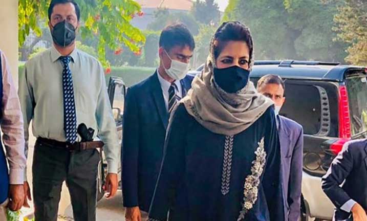 Mehbooba claims police not allowing her to visit family of 'militant' killed in Srinagar encounter