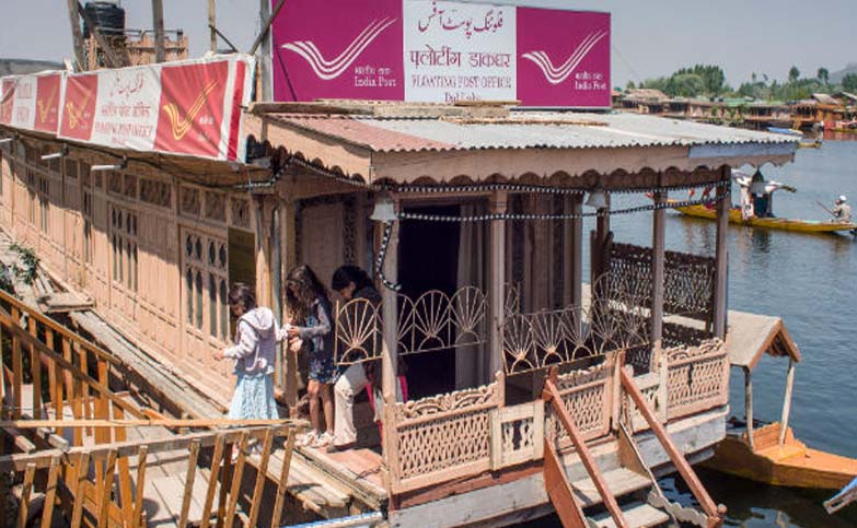 Postal services resume in Srinagar following easing of COVID-19 lockdown