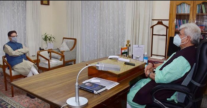 Various political leaders call on Lt Governor, submit memoranda