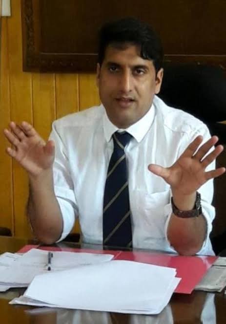 DC Rajouri orders closure of 18 illegally functioning private schools